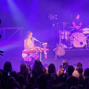 Sadie Jean at Amsterdam, Netherlands in Paradiso 2025
