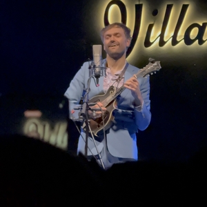 Chris Thile at Madrid, Spain in Sala Villanos 2025