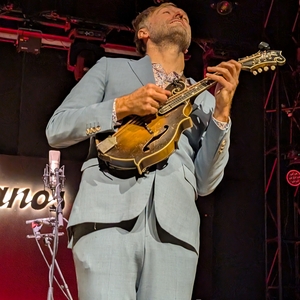 Chris Thile at Madrid, Spain in Sala Villanos 2025