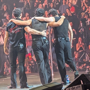 Jonas Brothers at Cincinnati, OH in Heritage Bank Center 2025