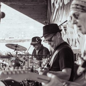 BB & The Bullets @ Milford Beach