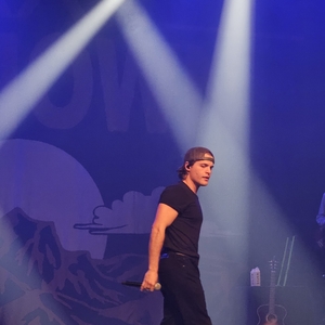 Max McNown at Dublin, Ireland in 3Olympia Theatre 2025