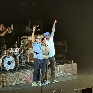 Blink-182 at Kansas City, MO in T-Mobile Center 2025