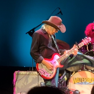 The Waterboys at València, Spain in Roig Arena 2025
