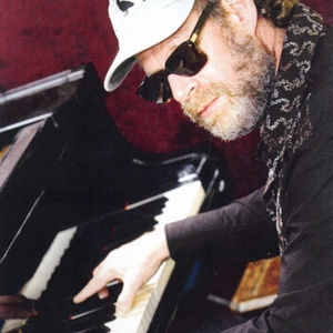 Professor Louie & the Crowmatix @ The Beehive