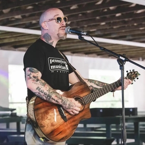 Entradas, fechas de la gira y Concierto de Dave Gates