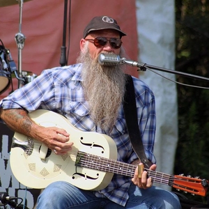 Dan Walsh @ Henry VIII Ale House