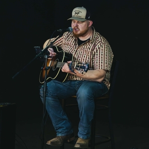 Joey lannigan @ Jerzee's Restaurant & Bar