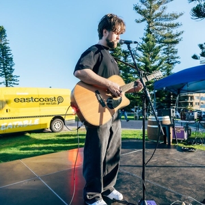 Caleb Foster @ Kings Park Tavern