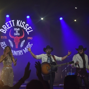 Brett Kissel at Nisku, AB in Silent Ice Center 2026