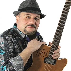 Victor Samalot / Solo instrumental Guitarist