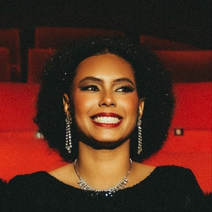 Billets, dates de tournée et concerts pour Charlotte Colace