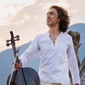 Ian Maksin @ The Soundpost Venue