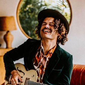 Ash Grunwald @ The Vic Devonport