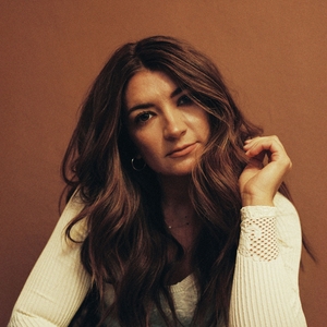 Tenille Townes Tickets, Tour Dates and Concert