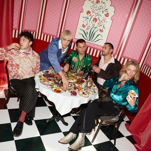 Tabloid Tickets, Tour Dates and Concert