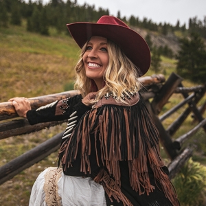 Erica Sunshine Lee — A Bar, Montana, 2026-10-16