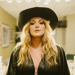 Taylor Hunnicutt Tickets, Tour Dates and Concert