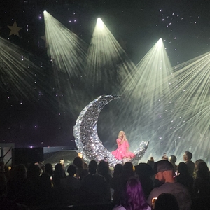 Anne Wilson at Fayetteville, NC in Crown Theater 2026
