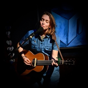 Whitney Mann Tickets, Tour Dates and Concert