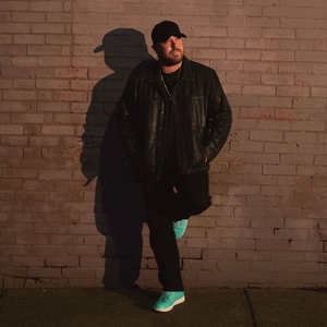 Mitchell Tenpenny Tickets, Tour Dates and Concerts