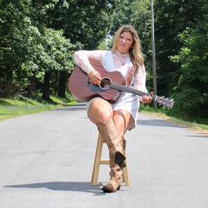 Open Mic Night @ Beck-Ringland Tavern - Hosted By Mallory Bozovich