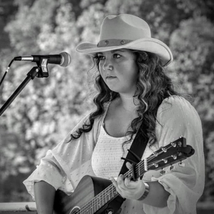 Mallory Bozovich LIVE – Music for Mike Benefit Concert