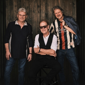 Oysterband's John Jones Tickets, Tour Dates and Concerts