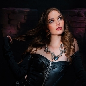 Julia Meladin Tickets, Tour Dates and Concert