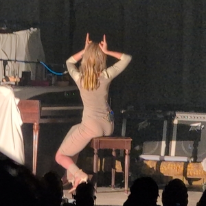 Hayley Williams at Oakland, CA in Fox Theater 2026