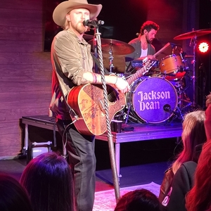 Jackson Dean at Jacksonville, IL in Twisted Tree Music Hall 2026