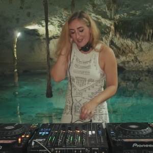 Danielle Turano Tulum Entradas, Mía Beach Club and Resort 11 de junio ...