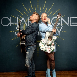 Ingressos, Datas da Turnê e Shows de Champagne Sunday