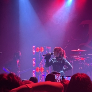 Vana at Louisville, KY in Headliners Music Hall 2026