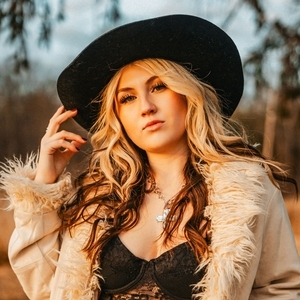 Entradas, fechas de la gira y Concierto de Lilly Moss