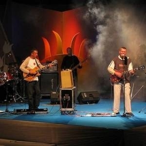 RAZ DWA TRZY Tickets, Tour Dates and Concert