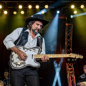 AUGUST MANLEY: Waylon Tribute