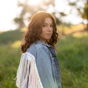Caitlyn Shadbolt Tickets, Tour Dates and Concert