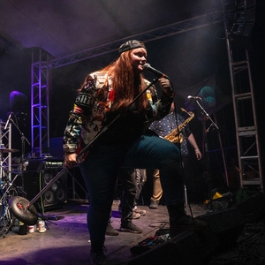 Mae Simpson Tickets, Tour Dates and Concerts