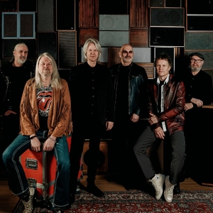 Jonas Fjeld Concerts & Live Tour Dates: 2026-2027 Tickets