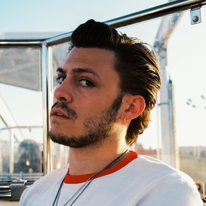 Logan Crosby Tickets, Tour Dates and Concert