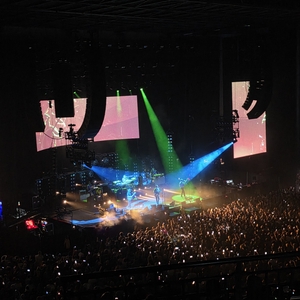 Kings of Leon at Leeds, United Kingdom in first direct bank arena 2026