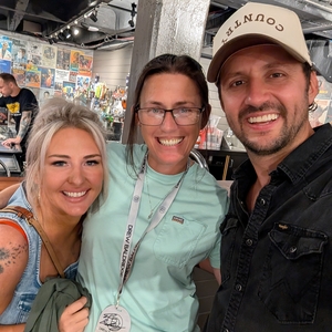 Drew Baldridge at Cincinnati, OH in The Ludlow Garage 2026