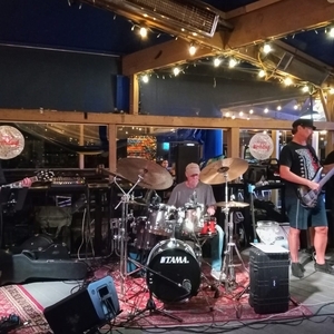 Rons Garage Band