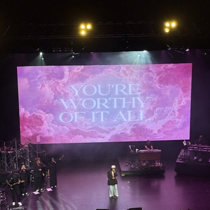 CeCe Winans (Official) at Chicago, IL in The Chicago Theatre 2026