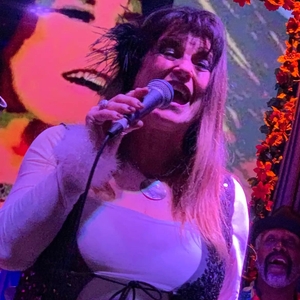 Michele Lundeen Tickets, Tour Dates and Concerts