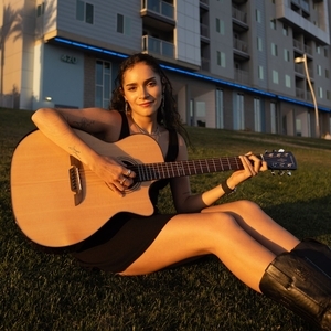 Alexis Navarra Tickets, Tour Dates and Concert
