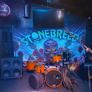 Stonebreed at Apple Valley, CA in Frogee's Cocktail Lounge 2026