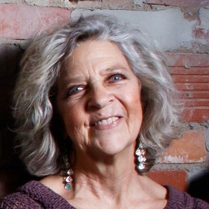 Kelly Crum Delaveris Tickets, Tour Dates and Concerts