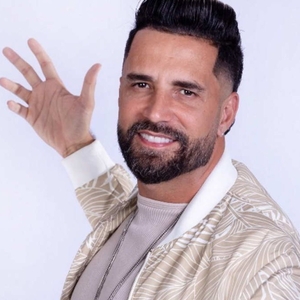 Latino Tickets, Tour Dates and Concert